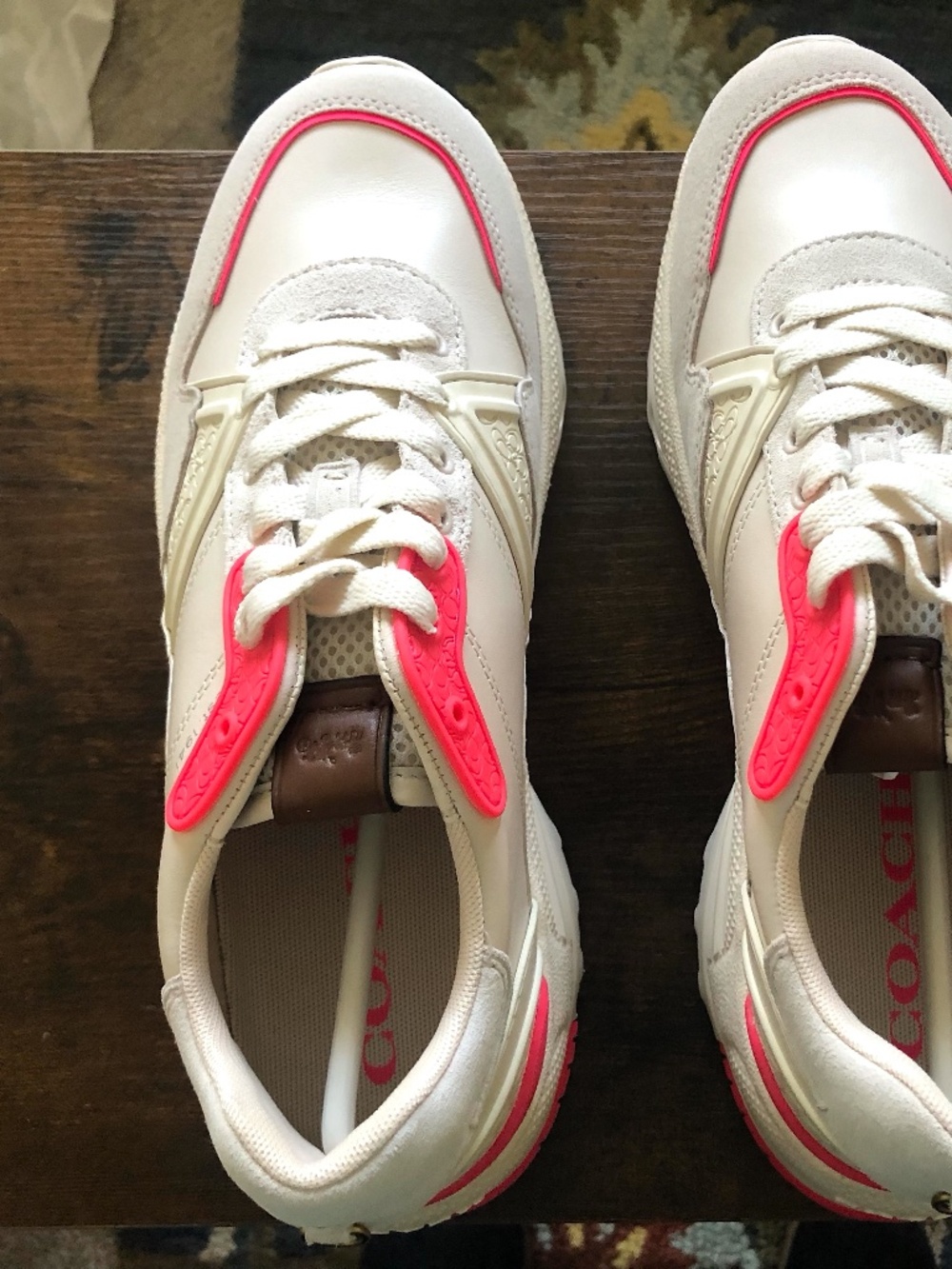 NIB Authentic Coach Runner C143 Women's Pink and White Tennis Shoes size 10 B